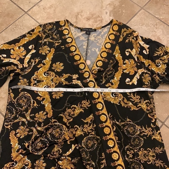 Boston  Proper Black Gold V Neck Faux Wrap Bell Sleeve Top Size XL - Picture 10 of 12